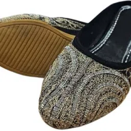 handi kalah Traditional Black & Silver Zari Work Embroidered Ethnic Jutti Party Wear For Women image 3