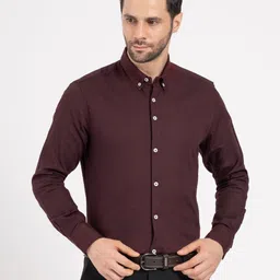 red tape Men Relaxed Fit Fit Solid Button Down Collar Formal Shirt image 1