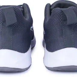 hyght Casuals For Men image 3