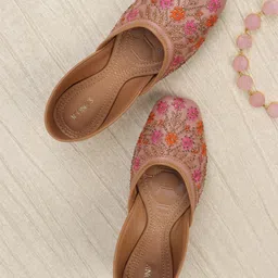 iconics ICN-ABK-W-01 Peach comfort Mojaris Mojaris For Women image 4