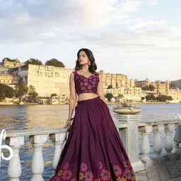 apnisha Floral Print Semi Stitched Lehenga Choli image 3