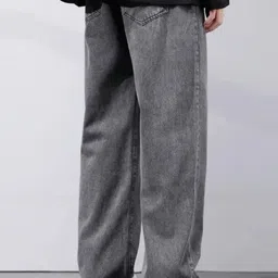 white leapard Men Relaxed Fit Mid Rise Grey Jeans image 2