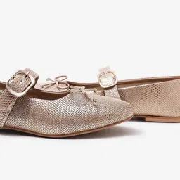 pair-ie tales Women Bellies Sandal-picture-14