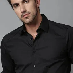 jessnx Men Regular Fit Solid Spread Collar Casual Shirt image 5