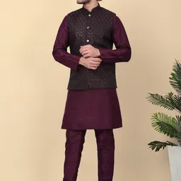 kraft india Embroidered Men Waistcoat image 4