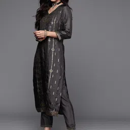 libas Women Silk Blend Kurta Pant Set image 3
