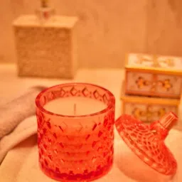 yasu - every scent is a story Pumpkin- Citrus Splash 7Oz Scented Jar Candle (Peach)-picture-27