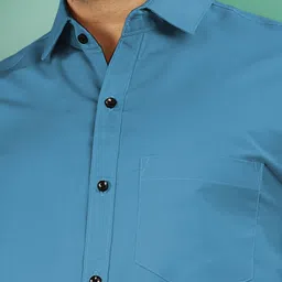 vebnor Men Regular Fit Solid Casual Shirt image 3