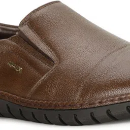 bata Slip On For Men image 5