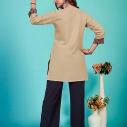 roop lavanya Casual Regular Sleeves Solid Women Pink Top image 2