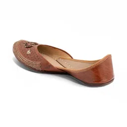 korakari Chicora Jutis For Women image 5