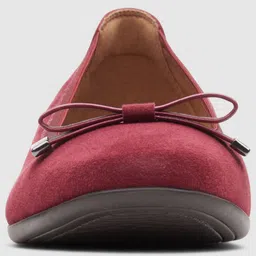 clarks Un Darcey Bow Wine Suede Boat Shoes For Women image 3