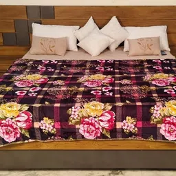 ooa Queen Velvet Duvet Cover image 4