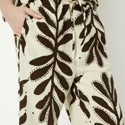 max Women Regular Fit Beige Pure Cotton Trousers image 4