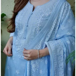 g bluxe Women Pure Cotton Kurta Pant Dupatta Set image 4