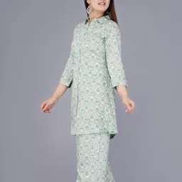 mintmarie Women Night Suit Set Green Printed image 3