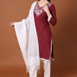 umar clothing Women Cotton Blend Kurta Pant Dupatta Set image 4
