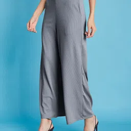 selvia Women Relaxed Grey Lycra Blend Trousers image 3