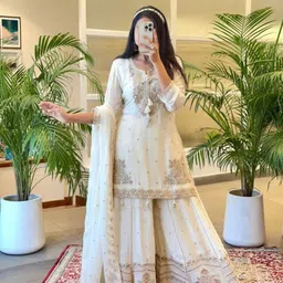 pd cloth villa Women Pure Silk Kurta Pant Dupatta Set-picture-14