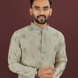 krm Men Embroidered Viscose Rayon Straight Kurta image 4