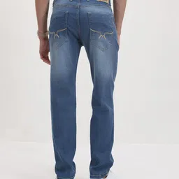 roadster Men Slim Mid Rise Blue Jeans image 5