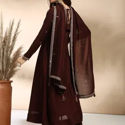 mokosh Women Silk Blend Kurta Pant Dupatta Set image 3