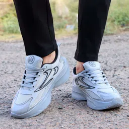 white walkers ULTRASOFT ACTIVEWALK Sneakers For Men image 5