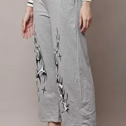 sabiafashion Women Loose Fit, Regular Fit Grey Cotton Blend Trousers image 4