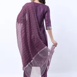 ketch Women Cotton Blend Kurta Pant Set image 3