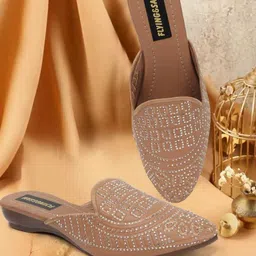 flying&sam Women Flats Sandal image 1