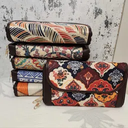 babbotty Casual Multicolor Clutch-picture-44