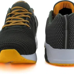 sparx Men Green Sports Shoes Outdoors For Men image 4