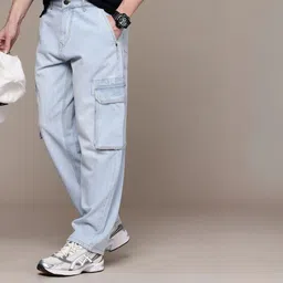 wrogn Men Relaxed Fit Mid Rise Blue Jeans image 1