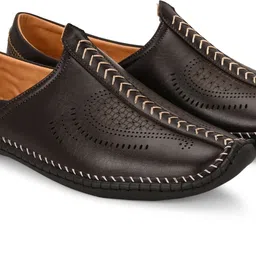 Vellinto SAHARA Cool Rjasthani Ethnic Juttis For Men ll Mojaris For Men Corporate Casuals For Men image 2