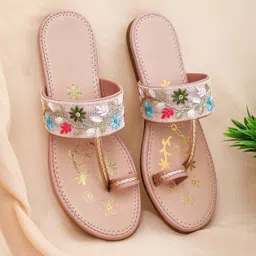 faishstar Women Flats Sandal-picture-16