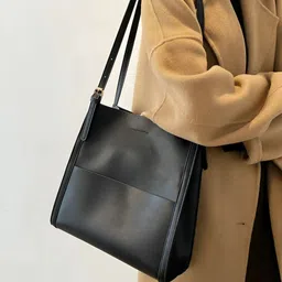 haveglam Women Black Messenger Bag-picture-31