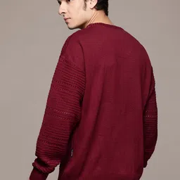 roadster Men Self Design Round Neck Maroon Sweater image 4