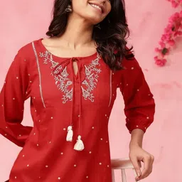 rr sa kurtis Casual Cap Sleeves Embroidered Women Maroon Top-picture-13