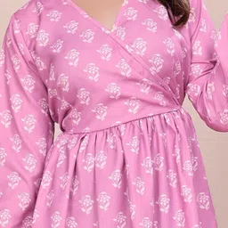 glam couture Casual Regular Sleeves Floral Print Women Pink Top image 3