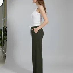 clostyle Women Regular Fit Green Cotton Blend Trousers image 3