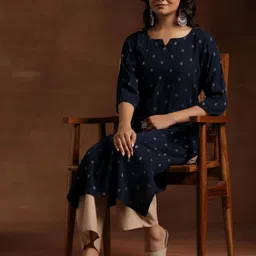 Women Printed Viscose Rayon Straight Kurta-image-38