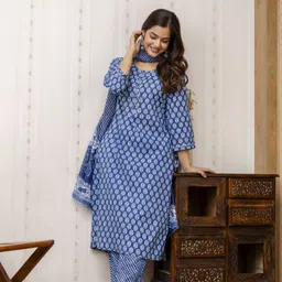 divastri Women Pure Cotton Kurta Pant Dupatta Set image 3