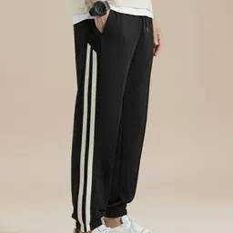 dockstreet Men Solid White Track Pants image 5