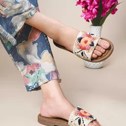 peek Women Flats Sandal-picture-21