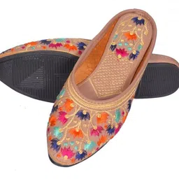 handi kalah Designer Faux Leather Women’s Traditional Jutti Party Wear For Women image 2