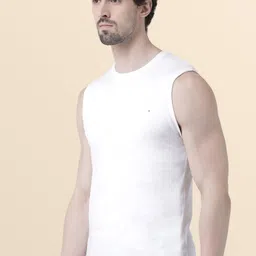 friskers Men Vest image 3