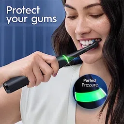 Oral-B iO Series 7 Electric Toothbrush image 4