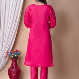 kgn fashion Cotton Silk Blend Women Churidar image 2