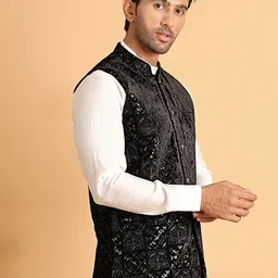 jompers Embroidered Men Waistcoat image 2