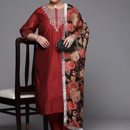 Sztori Plus Size Ethnic Motifs Yoke Design Chanderi Silk Kurta With Trousers & Dupatta-picture-10